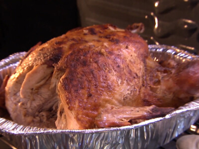 USDA Shares Easy At-Home Advice for Handling Food Safely this Thanksgiving