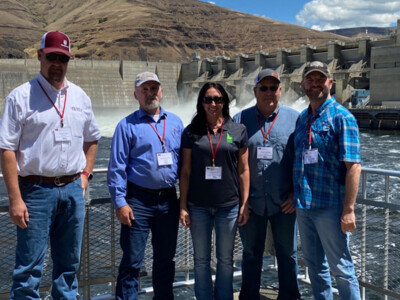 Tour Highlights Important Role Dams Play in Moving Commodities by Water in the Pacific Northwest