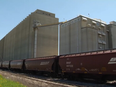 Railroads Prevail Over Ag Shippers in STB Rate Case Dispute