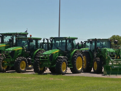 New Products Push Deere to Strong Q4 Earnings