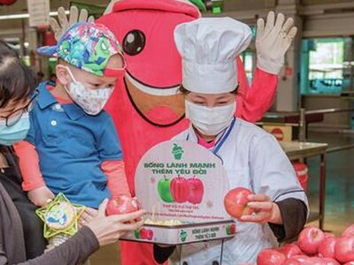 Washington Apples to Asian Markets